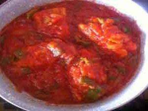 Palometa con tomate
